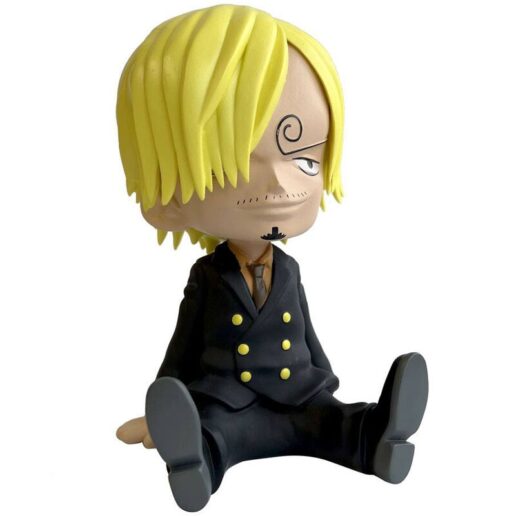 Size: 18cm. PVC.