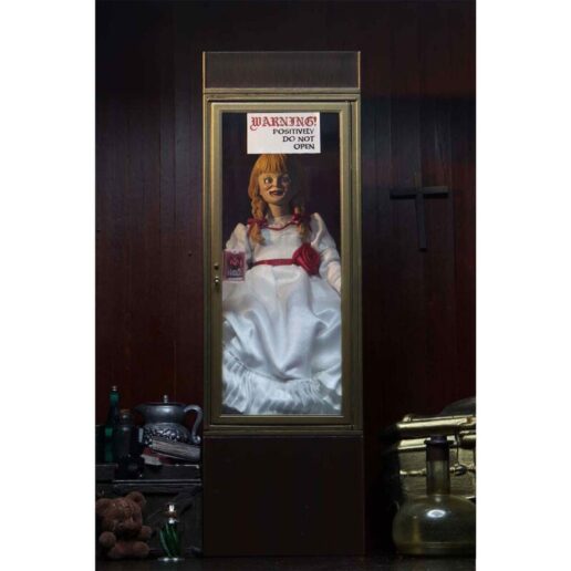 The Conjuring Universe Annabelle figure 20cm