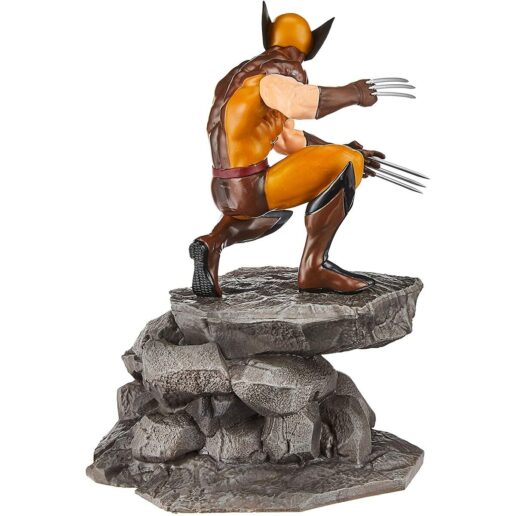 Marvel Wolverine diorama figure