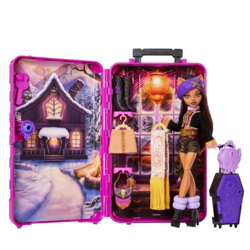 Monster High Skulltimate Secrets Clawdeen Wolf doll and wardrobe