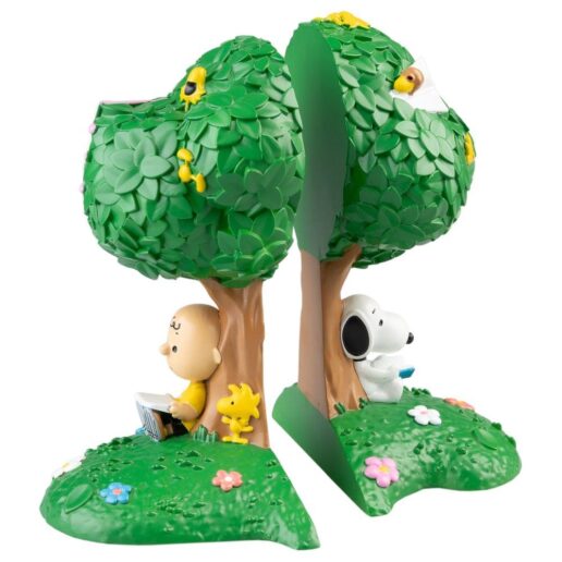 Snoopy bookend