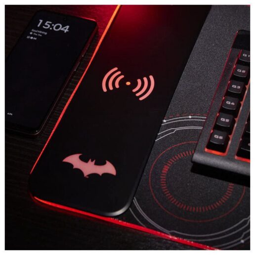 DC Comics Batman Arkham Wireless Charging gaming desk mat