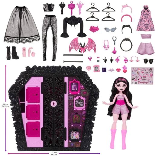 Monster High Ultimate Skulltimate Draculaura doll and wardrobe
